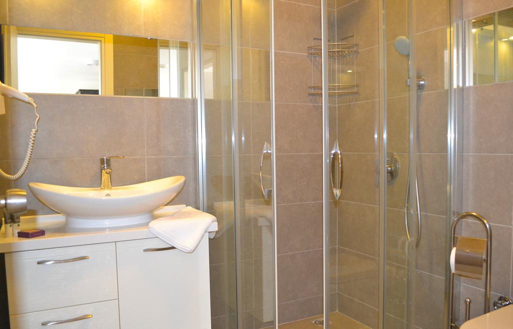 גוג'ק Sybelle Suites By Villa Safiya מראה חיצוני תמונה